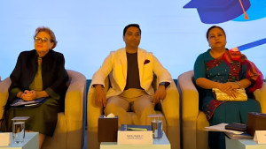 প্রাথমিকের কারিকুলামে যুক্ত হচ্ছে সায়েন্স টয়: ববি হাজ্জাজ
