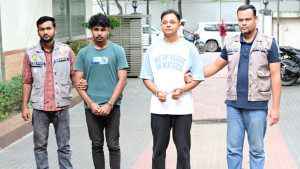 ১৫ হাজার ডলার চাঁদা দাবিতে চিকিৎসকের ওপর হামলা, ‘মূল পরিকল্পনাকারী’সহ গ্রেপ্তার ২