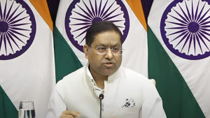 ‘বাংলাদেশের সঙ্গে গঠনমূলক ও ইতিবাচক সম্পর্ক চায় ভারত’