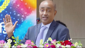 পররাষ্ট্র প্রতিমন্ত্রী সংবিধান অনুযায়ী শপথ নিয়েছেন, কোনো ব্যত্যয় ঘটেনি: আইনমন্ত্রী
