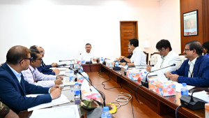 বিনিয়োগ আকর্ষণে দেশের শীর্ষ ব্যবসায়ীদের সঙ্গে প্রধানমন্ত্রীর বৈঠক