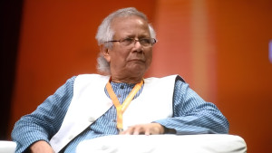 ড. ইউনূসের দেশত্যাগে নিষেধাজ্ঞা চেয়ে নোটিশ