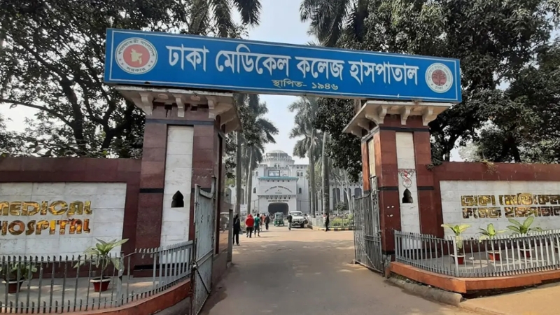 বদলি বিরোধ থেকে চিকিৎসক-কর্মচারীদের মুখোমুখি অবস্থান