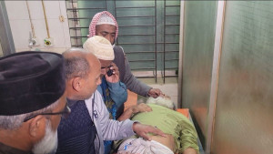 মসজিদ থেকে বের করে নিয়ে জামায়াত নেতাকে কুপিয়ে জখম