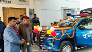 পুলিশ কনস্টেবলকে রাজকীয় বিদায় জানালেন ওসি