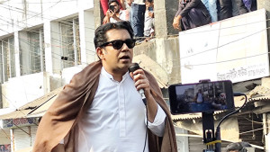 বিশাল ব্যবধানে এগিয়ে আন্দালিব রহমান পার্থ