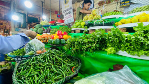 নিত্যপণ্যের উচ্চমূল্য, রমজানে স্বস্তি নেই চট্টগ্রামে