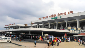 বিমানবন্দরে এয়ার রাইফেলসহ যাত্রী আটক