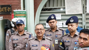 গুজবে কান না দেওয়ার আহ্বান ডিএমপি কমিশনারের