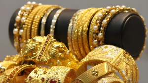 ২৪ ঘণ্টার ব্যবধানে ফের বেড়েছে সোনার দাম