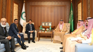 ওআইসির শীর্ষ নেতাদের সঙ্গে পররাষ্ট্রমন্ত্রীর বৈঠক