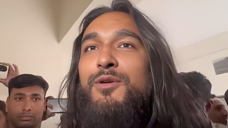 জামিন পেয়ে আদালতে গান ধরলেন নোবেল