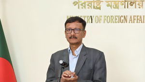 ভারতীয় ট্যুরিস্ট ভিসা ‘সীমিত’ নিয়ে যা বললেন পররাষ্ট্র উপদেষ্টা