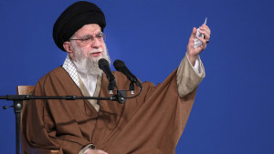 ফেরাউন-নমরুদের মতো ট্রাম্পেরও পতন হবে: খামেনি