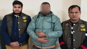 রংপুরে শীর্ষ সন্ত্রাসী ‘মেরিল সুমন’ গ্রেফতার