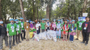 রাবিতে ভর্তি পরীক্ষায় ‘গ্রীন ভয়েস’র পরিচ্ছন্নতা অভিযান