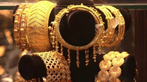 সোনার দামে ভাঙল সব রেকর্ড, আজ থেকে নতুন দর কার্যকর