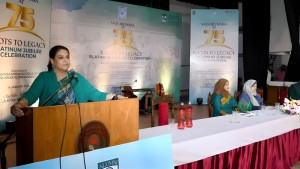 নিজের স্বার্থের ঊর্ধ্বে উঠে দেশের কথা ভাবতে হবে: তথ্য উপদেষ্টা