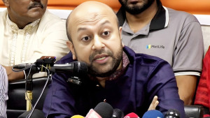 ২৫ ঘণ্টায় যত টাকা অনুদান পেলেন ব্যারিস্টার ফুয়াদ