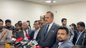 বাংলাদেশের নির্বাচনে যুক্তরাষ্ট্র কোনো পক্ষ নেবে না: মার্কিন রাষ্ট্রদূত