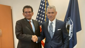 মার্কিন ভিসা বন্ডের প্রেক্ষাপটে ব্যবসায়ীদের ভ্রমণ সহজ করার আহ্বান ড. খলিলুরের