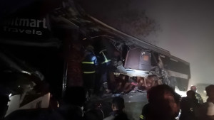 দাঁড়িয়ে থাকা ট্রাকে বাসের ধাক্কা, নৌ সদস্যসহ নিহত ৩