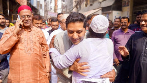 নির্বাচনী মাঠ গরমে ব্যস্ত ববি হাজ্জাজ