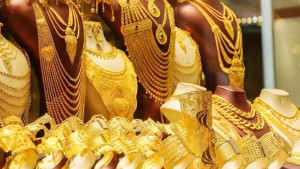 কমেছে সোনার দাম