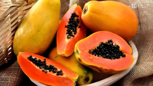 পাকা পেঁপে উপকারী হলেও সকালে খেতে সতর্ক থাকবেন যারা