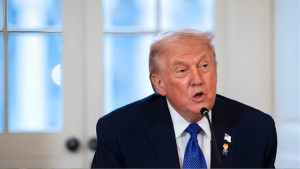 ইরানের সঙ্গে ব্যবসা করলেই শুল্কারোপ!