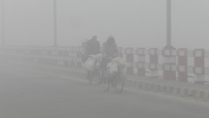 শীতে নাকাল কুড়িগ্রাম, তাপমাত্রা নেমেছে ১০.৫ ডিগ্রিতে