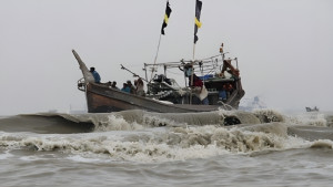 স্বজনরা অপেক্ষায় ভারতে কারাবন্দি বরগুনার ১৭ জেলের