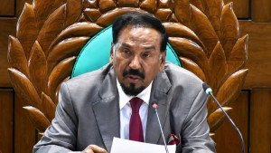 খামেনির জানাজায় অংশগ্রহণ শেষে দেশে ফিরেছেন স্পিকার