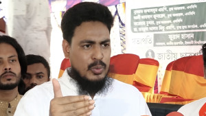 বিএনপি চুপ্পুকে সেফ এক্সিট দিতে চায়: আখতার হোসেন