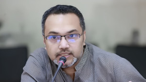 সরকার নির্বাচনী ইশতেহার বাস্তবায়নে বদ্ধপরিকর: মাহদী আমিন