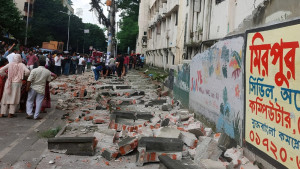 মিরপুর বিশ্ববিদ্যালয় কলেজের দেয়াল ধসে নিহত ১, আহত ৮