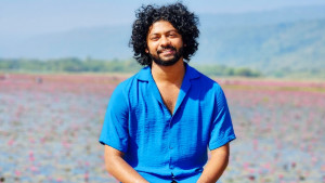 কনটেন্ট ক্রিয়েটর কাফির বিরুদ্ধে বিদ্যালয়ের জমি দখলের অভিযোগ