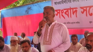 ৯ সদস্যকে নিয়ে আ.লীগ ছাড়ার ঘোষণা দিলেন ইউপি চেয়ারম্যান