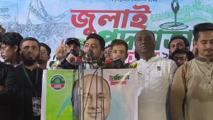 চুপ্পুকে পদত্যাগ করলেই হবে না, তাকে গ্রেপ্তার করতে হবে: নাহিদ ইসলাম