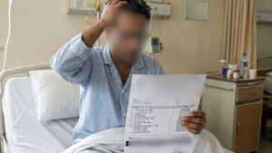 সাপের ছোবলের পর হাসপাতালে ভর্তি, চিকিৎসা শেষে ধরিয়ে দেওয়া হলো ১৫ কোটি টাকার বিল