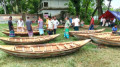 ঐতিহ্যবাহী বুড়িরহাটে এখনো বিক্রি হয় লাখ লাখ টাকার নৌকা