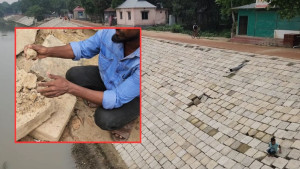 কাজ শেষ না হতেই দেবে যাচ্ছে বাঁধ, আঙুলের চাপে ভাঙছে ব্লক