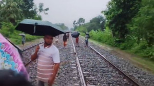 ট্রেনে কাটা পড়ে প্রাণ গেল দুই বন্ধুর, একজনের পা বিচ্ছিন্ন