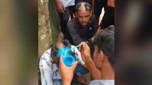 চুরির অভিযোগে যুবকের মাথা ন্যাড়া করে আঁকা হলো আর্জেন্টিনার পতাকা