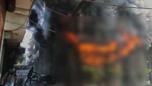 দিল্লির হোটেলে ভয়াবহ অগ্নিকাণ্ডে ২১ জনের মৃত্যু