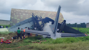আসামে উড়োজাহাজ বিধ্বস্ত: বিমানবাহিনীর ৫ সদস্য নিহত, আহত কো-পাইলট