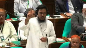 ত্রাণ বরাদ্দে বৈষম্যের অভিযোগ আখতার হোসেনের, যে জবাব দিলেন মন্ত্রী