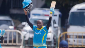 ১৫ বছর বয়সেই সেঞ্চুরির বিশ্বরেকর্ড