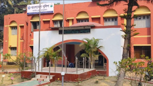 পাঁচবিবিতে ৪ বছরের শিশুকে ধর্ষণের চেষ্টা