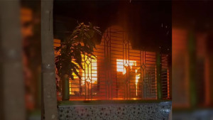 জামিনে এসে বাদীর বাড়িতে হামলা-লুটপাট-অগ্নিসংযোগ